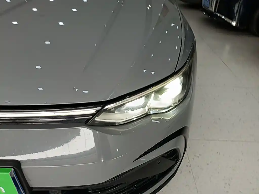 Volkswagen Golf — миниатюра 24