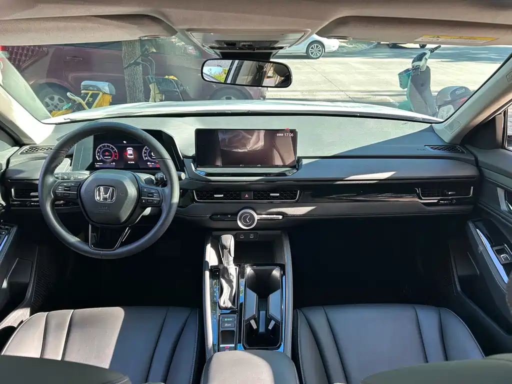 Honda Inspire — миниатюра 6