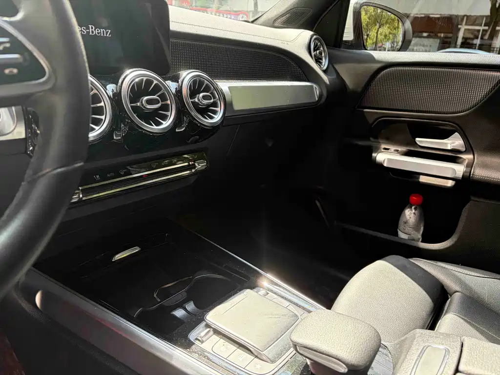 Mercedes-Benz GLB — миниатюра 6