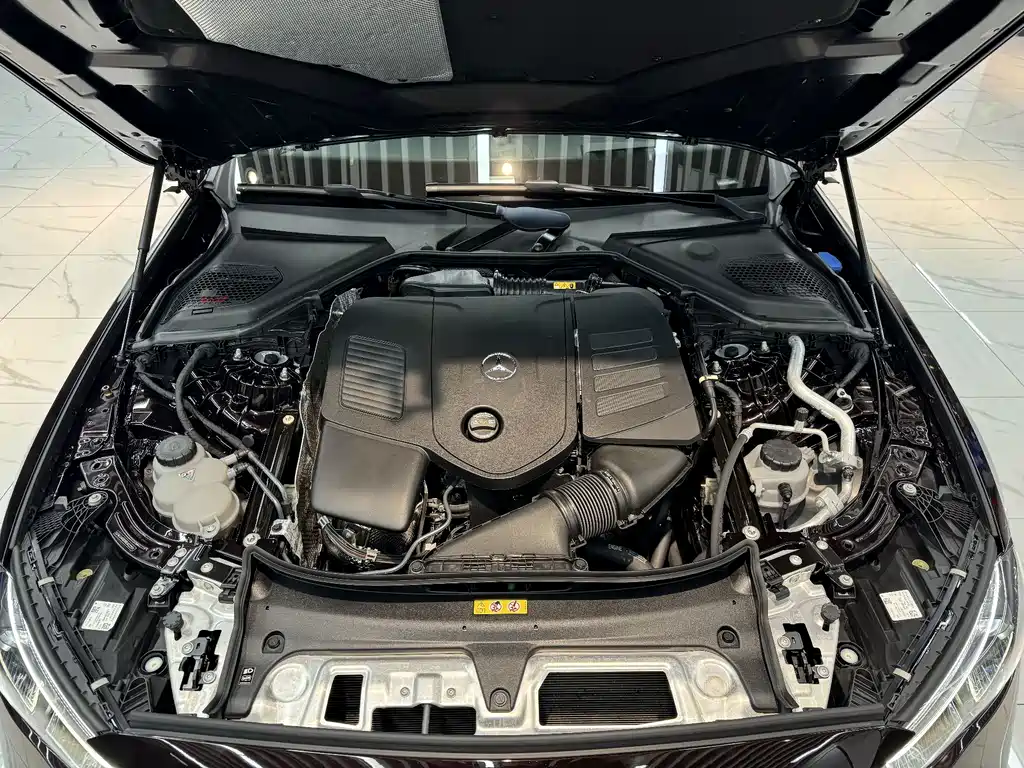 Mercedes-Benz E-Class — миниатюра 15