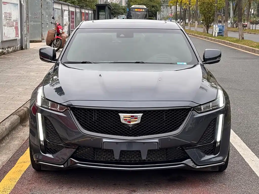 Cadillac CT5 — миниатюра 2