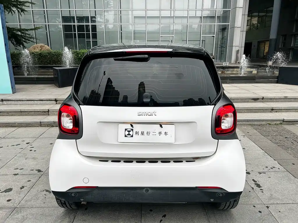smart Smart Fortwo — миниатюра 6