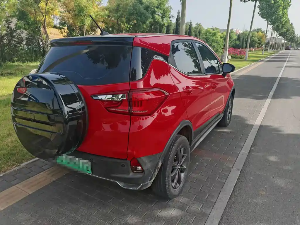 BYD Yuan EV — миниатюра 4
