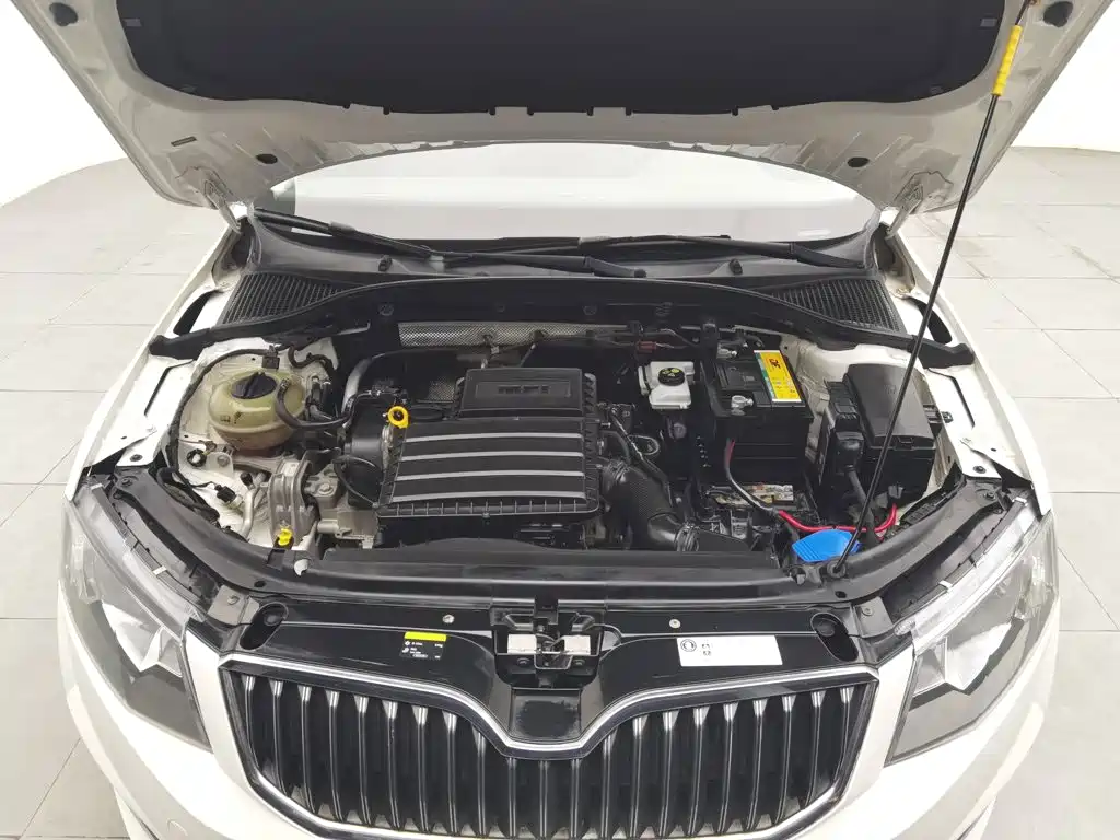 Skoda Octavia — миниатюра 6