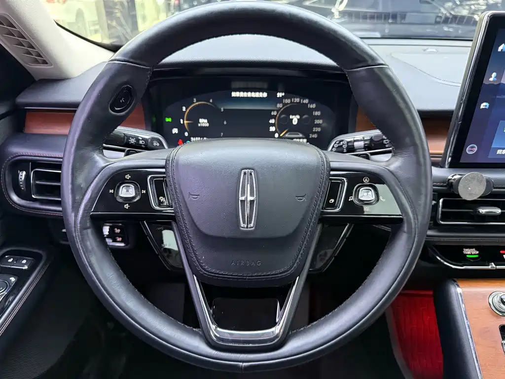 Lincoln Aviator — миниатюра 15