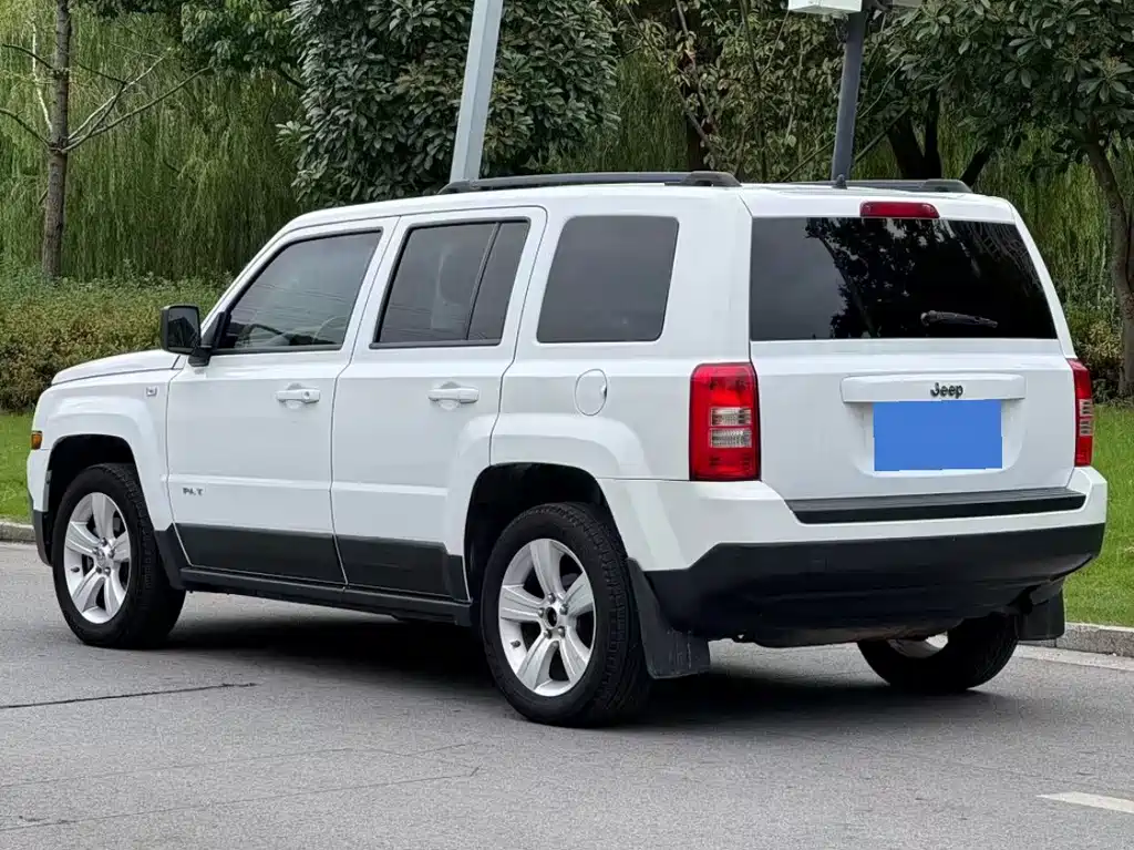 Jeep Patriot — миниатюра 5