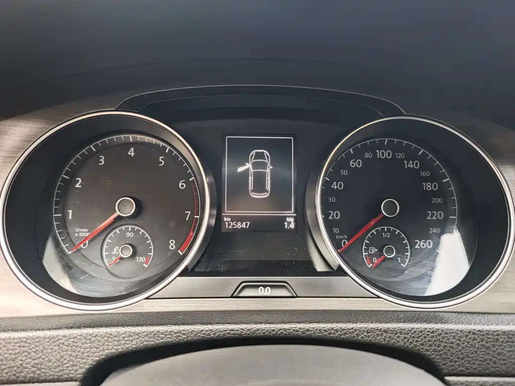 Volkswagen Golf — миниатюра 9