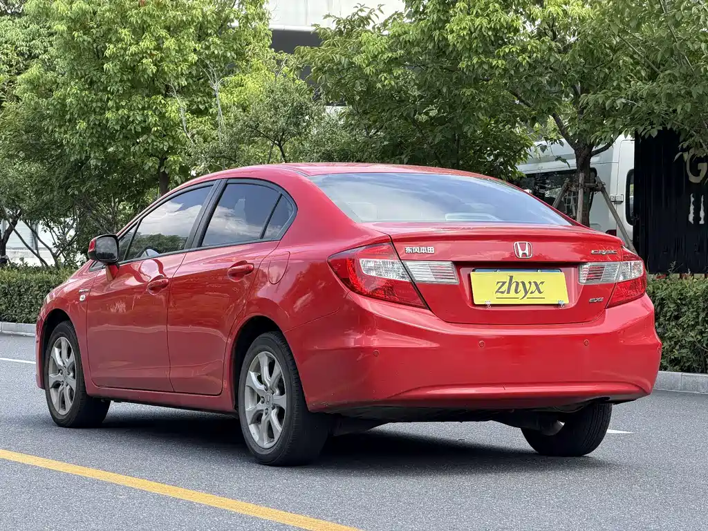 Honda Civic — миниатюра 5