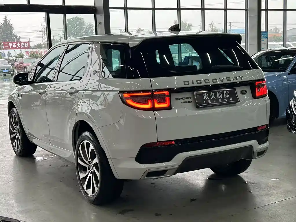 Land Rover Discovery Sport — миниатюра 22