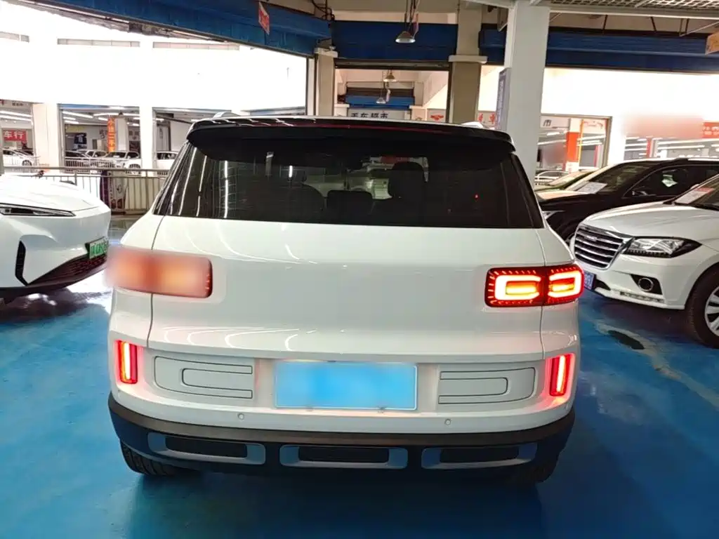 Geely Icon — миниатюра 6