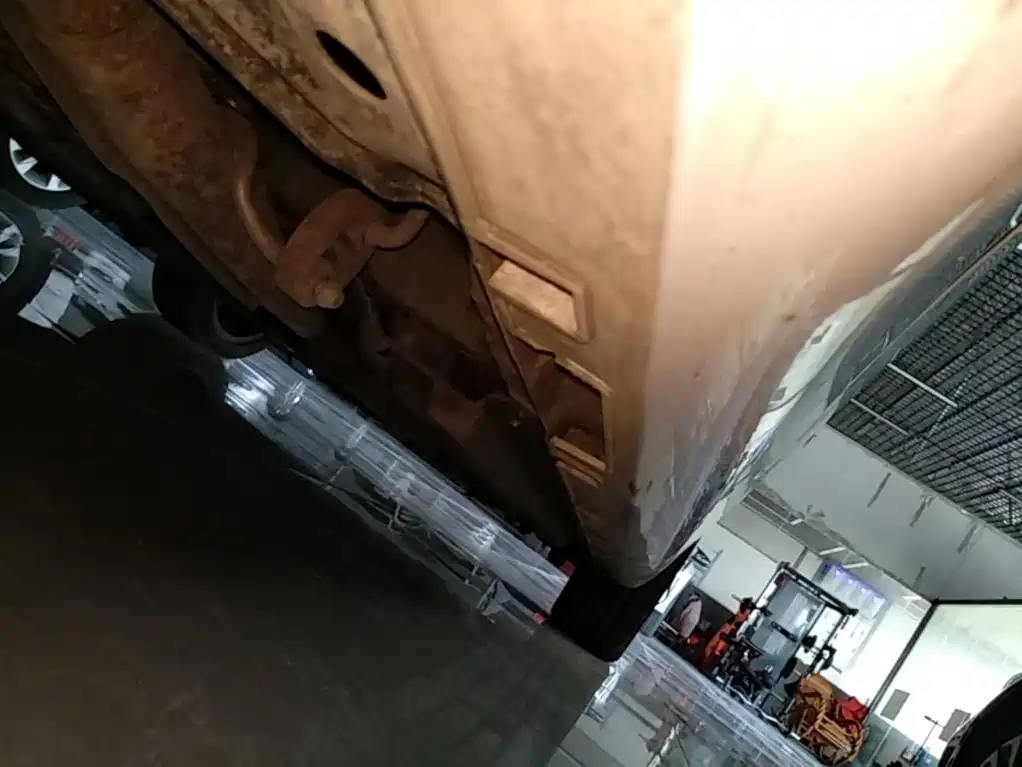 Geely L HiP — миниатюра 21