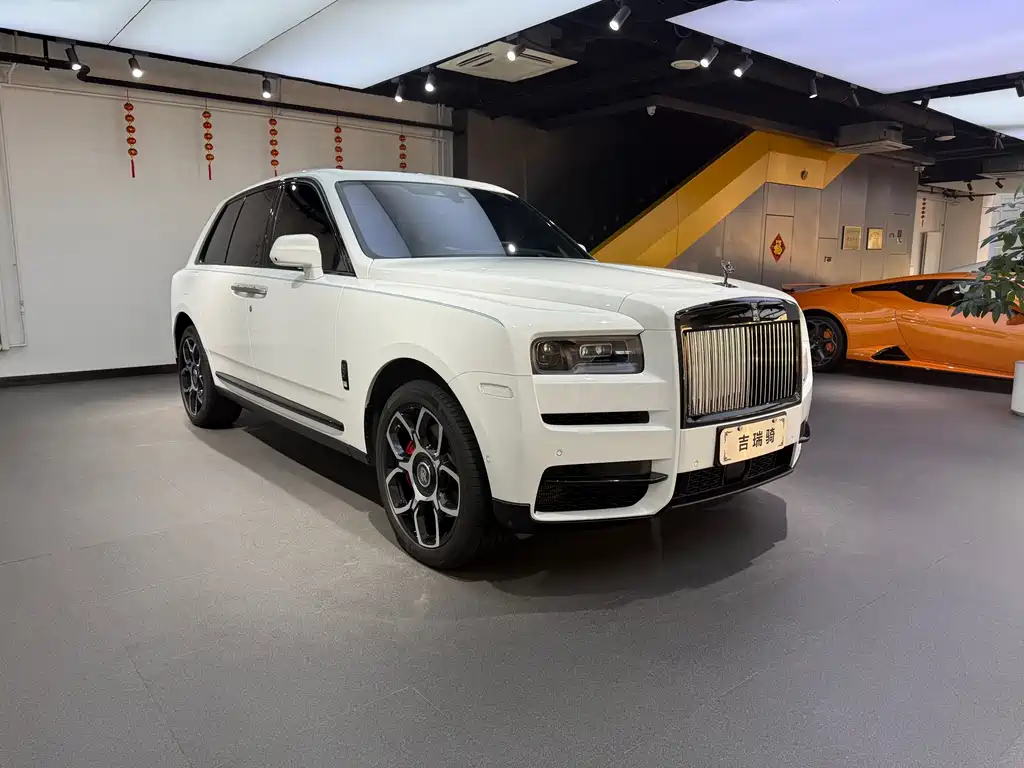 Rolls-Royce Cullinan Black Badge, фото 3