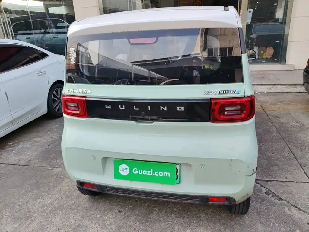 Wuling MINIEV — миниатюра 6