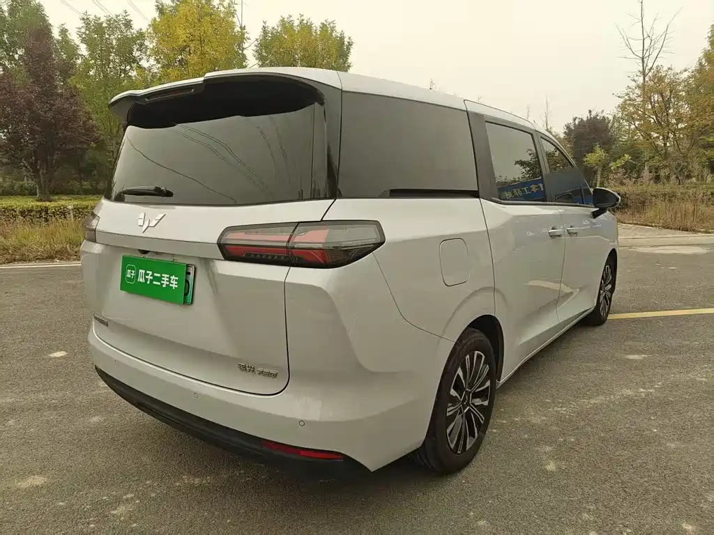 Wuling Xingguang 730 New Energy — миниатюра 7