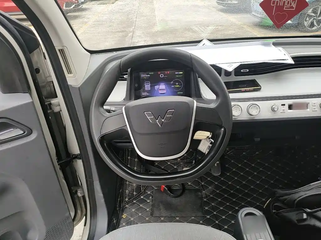 Wuling MINIEV — миниатюра 11