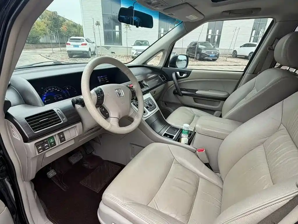 Honda Elysion — миниатюра 7