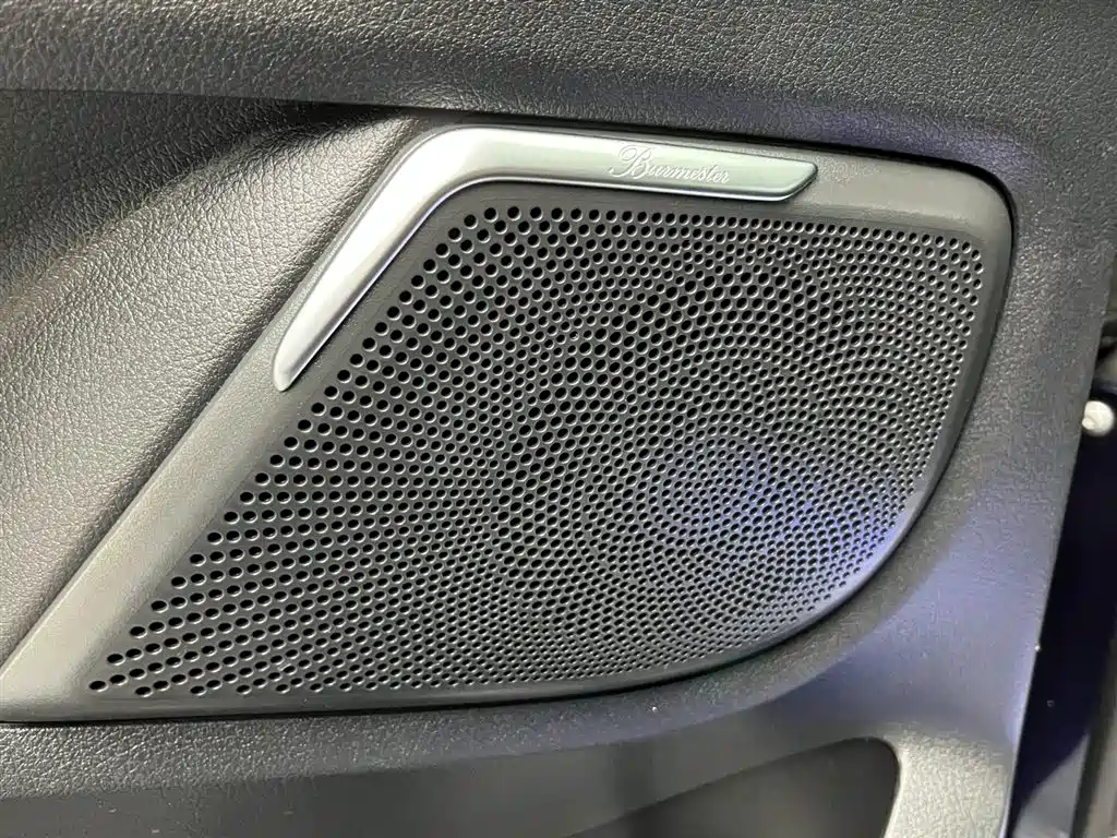 MERCEDES-BENZ V CLASS