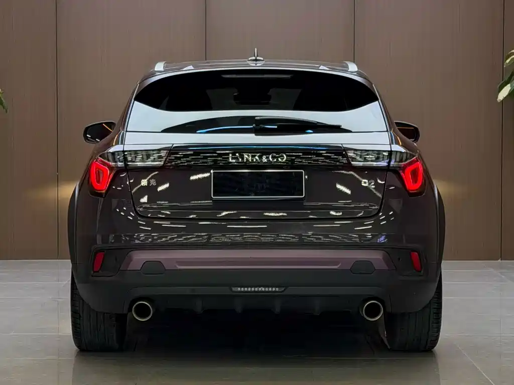 Lynk & Co 02 — миниатюра 5