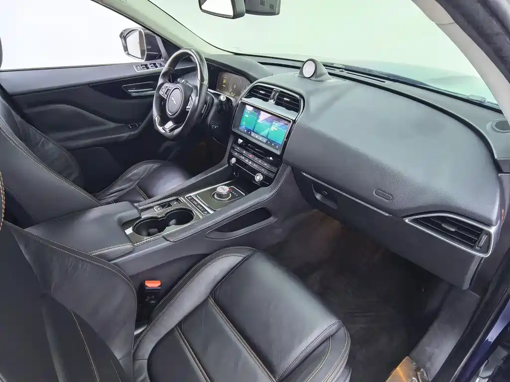JAGUAR F PACE