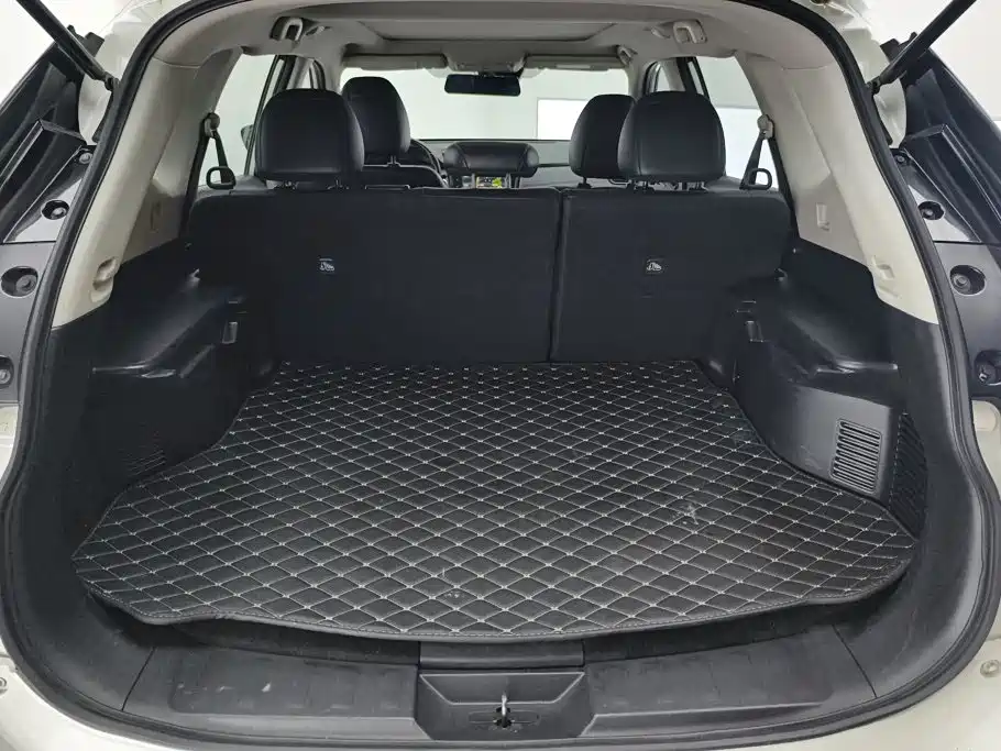 Nissan X-Trail — миниатюра 4