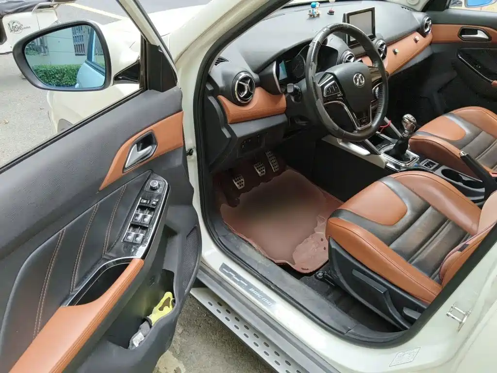 BAIC Senova X35 — миниатюра 12