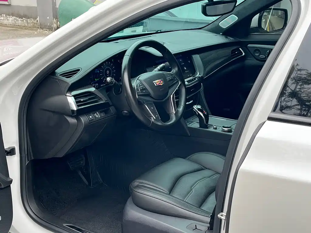Cadillac CT6 — миниатюра 4