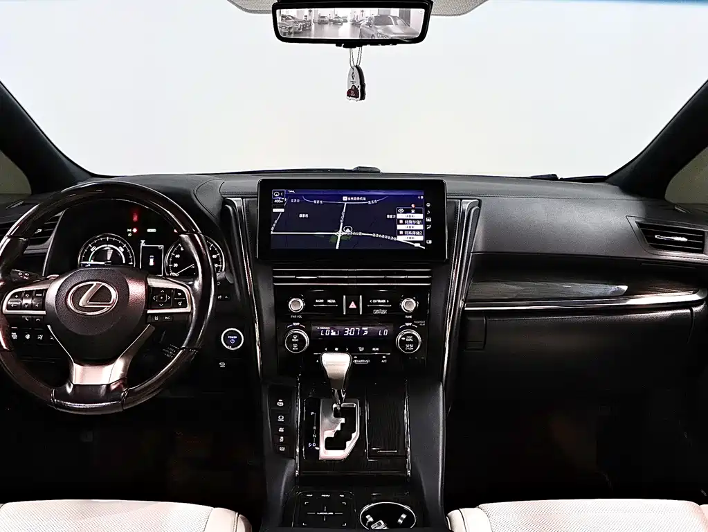 Lexus LM — миниатюра 18