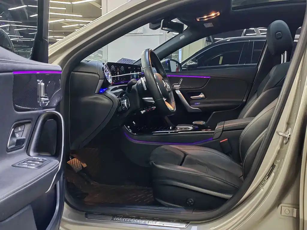 Mercedes-Benz A-Class A 2021 A 200 L Sport Fashion