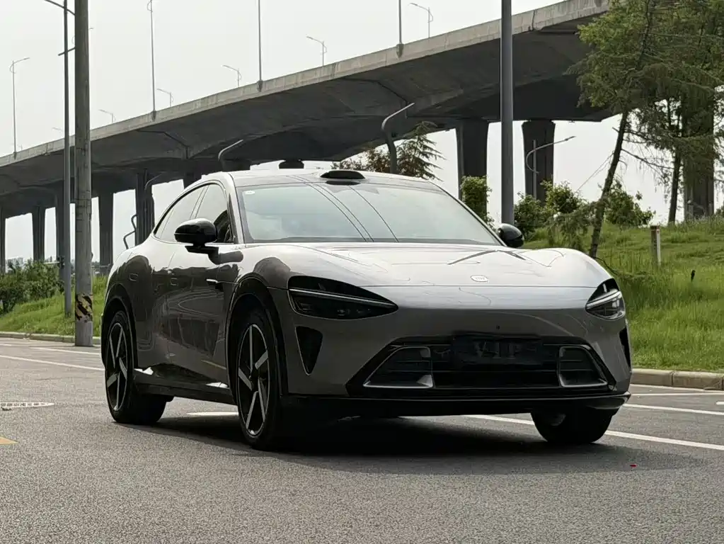2025 xiaomi YU7 - zdjęcie 1 z 11