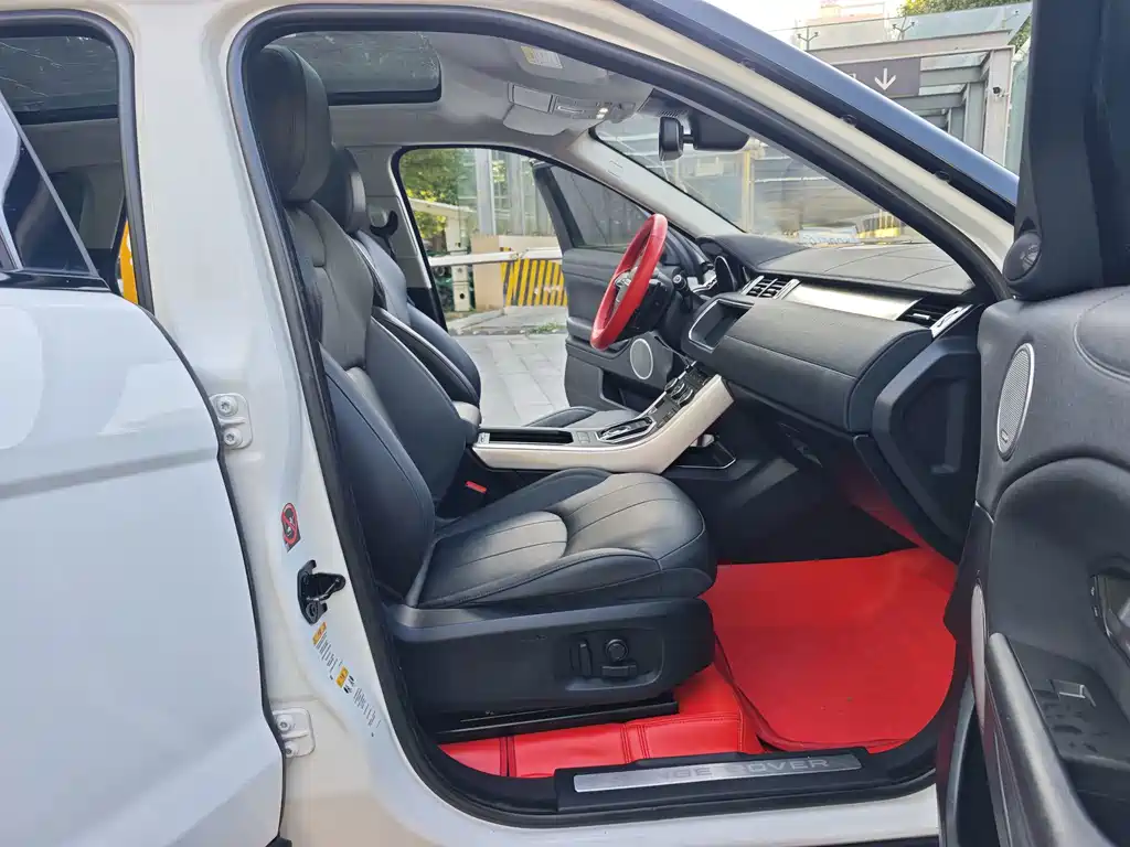 Land Rover Evoque — миниатюра 16
