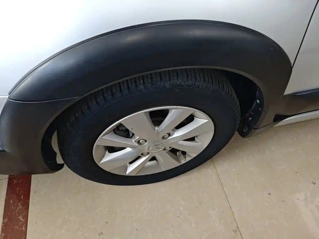 Nissan Livina — миниатюра 23