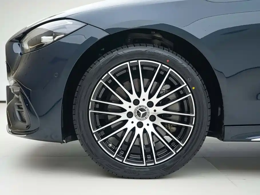 Mercedes-Benz C-Class — миниатюра 15