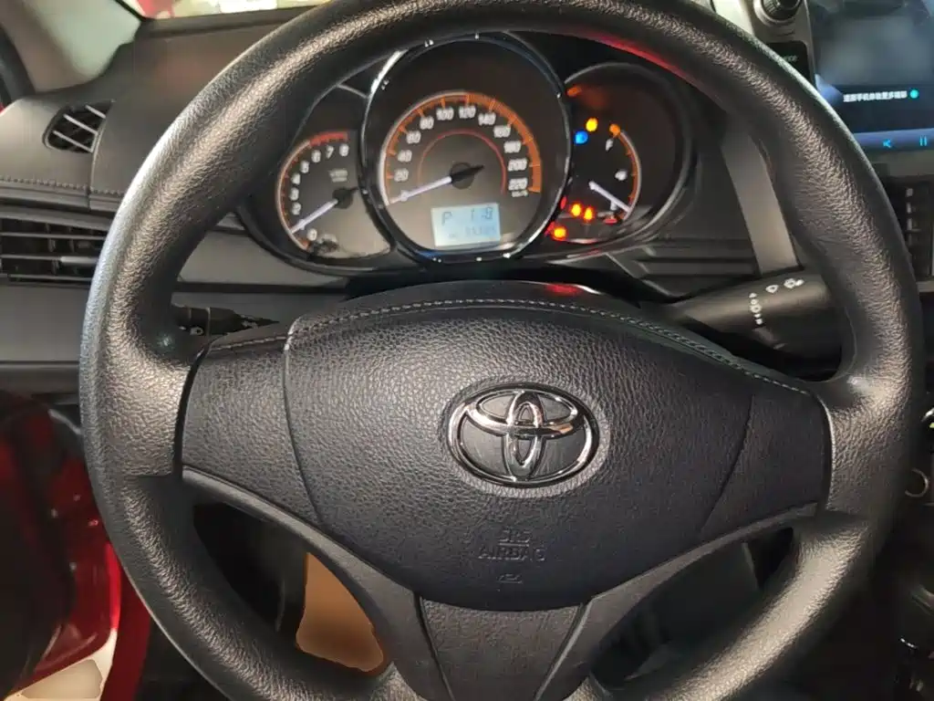Toyota Yaris L — миниатюра 11