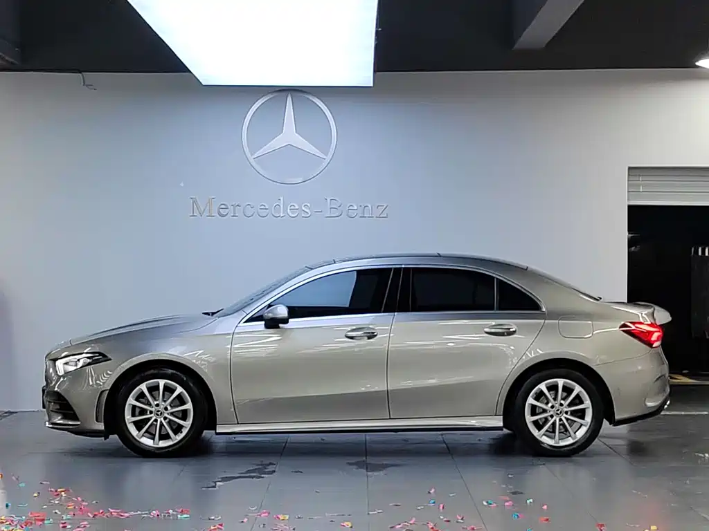 Mercedes-Benz A-Class A 2021 A 200 L Sport Fashion