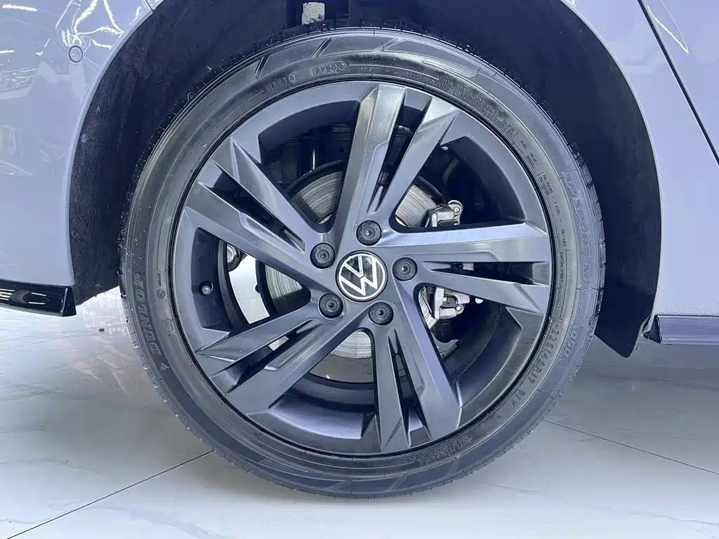 Volkswagen Golf — миниатюра 19