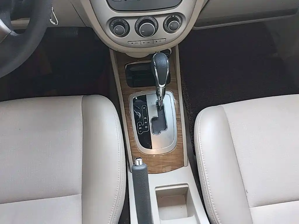 Buick Excelle — миниатюра 14