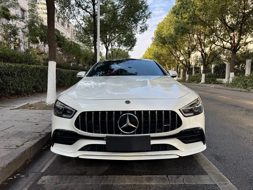 MERCEDES-BENZ AMG GT