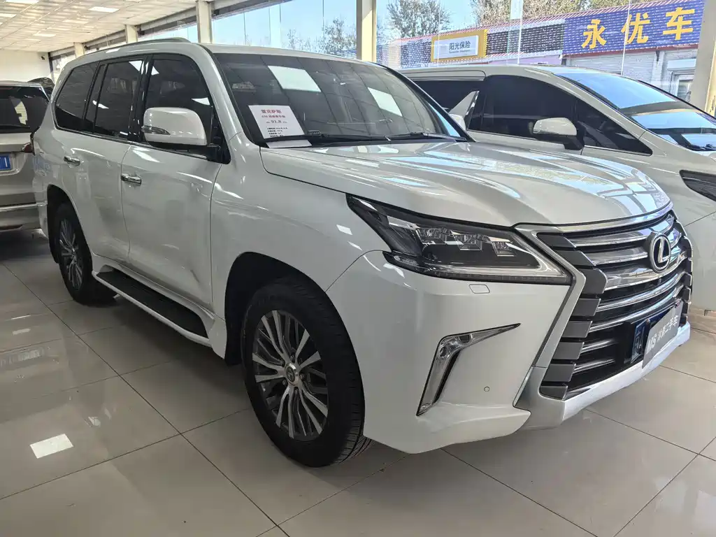 Lexus LX — миниатюра 3