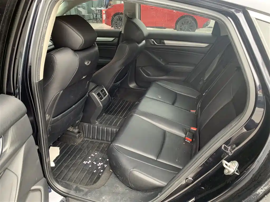 Honda Accord — миниатюра 4