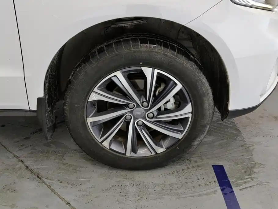 Geely Vision X6 — миниатюра 6