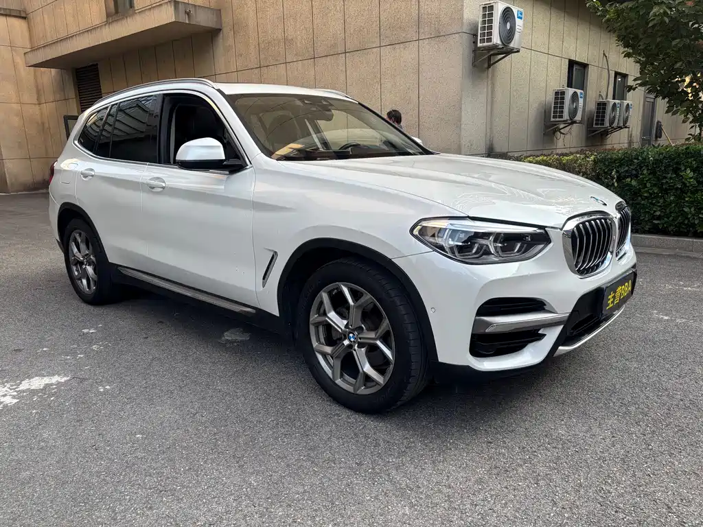 BMW X3 — миниатюра 3