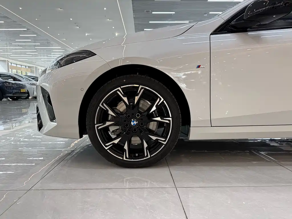 BMW 2 Series 2 2025 225L M Sport