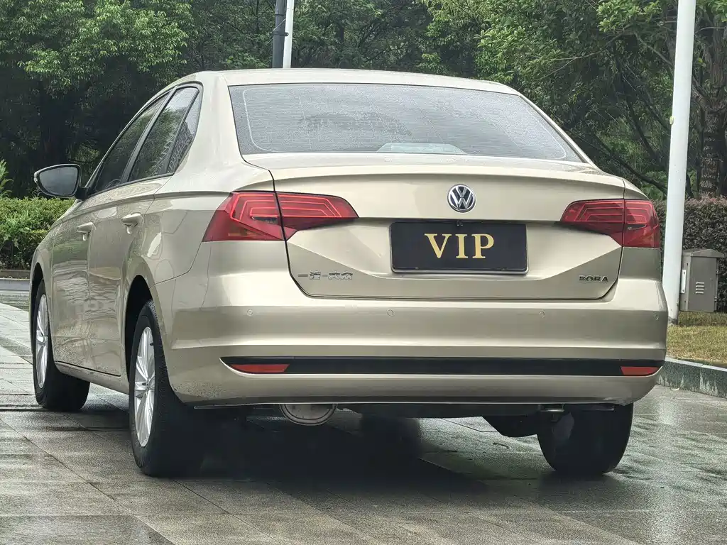 Volkswagen Bora — миниатюра 6