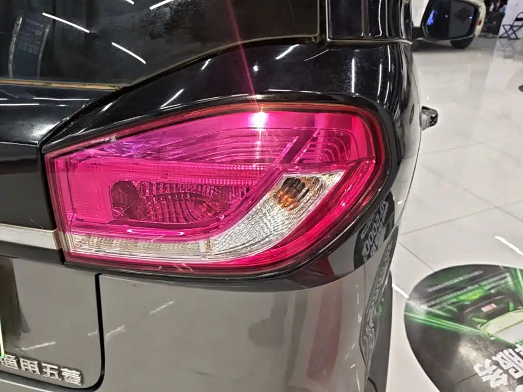 Baojun E100 — миниатюра 8