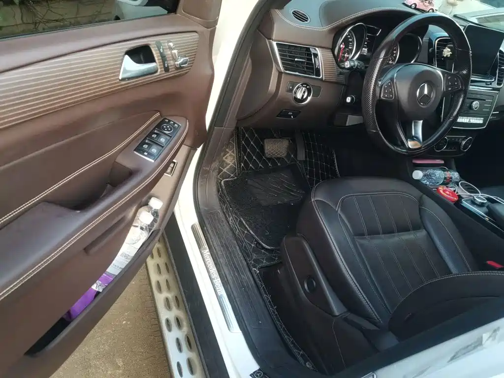 Mercedes-Benz GLE (Import) — миниатюра 17