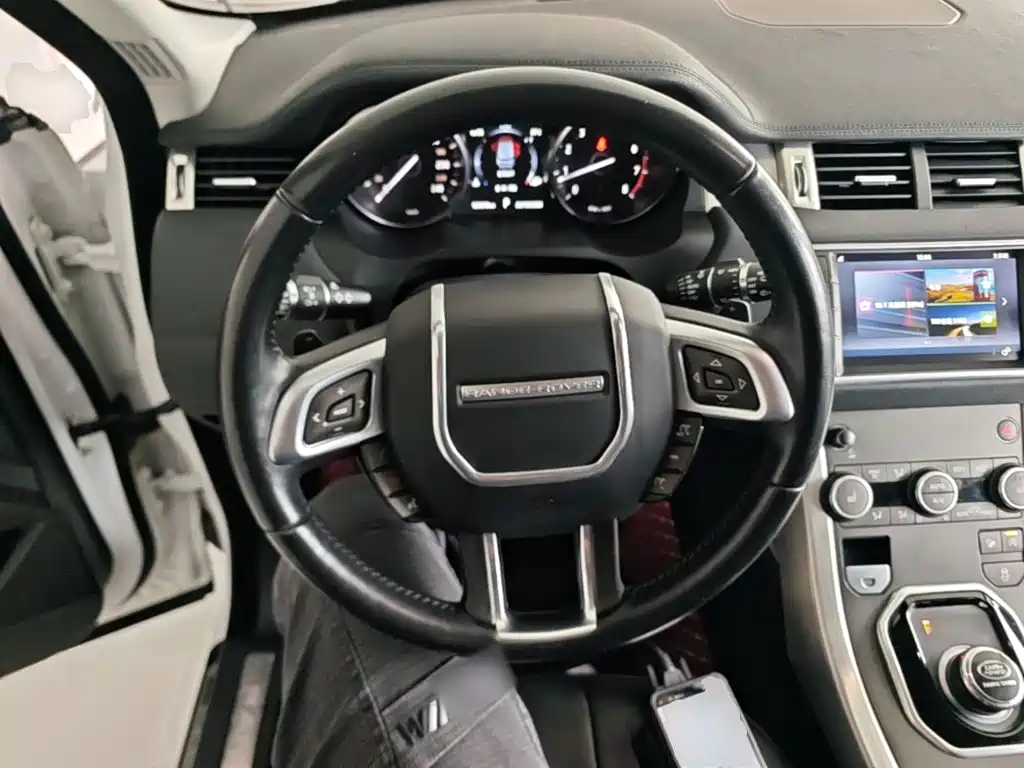 Land Rover Evoque — миниатюра 11