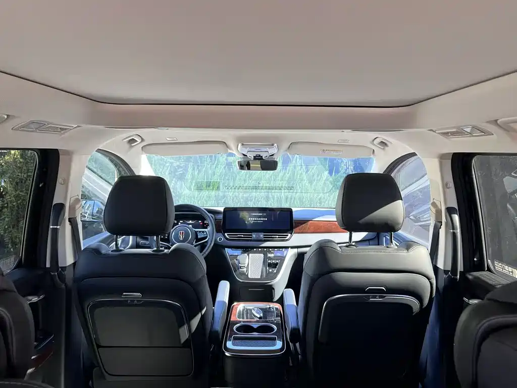Hongqi Hongqi HQ9 PHEV — миниатюра 20