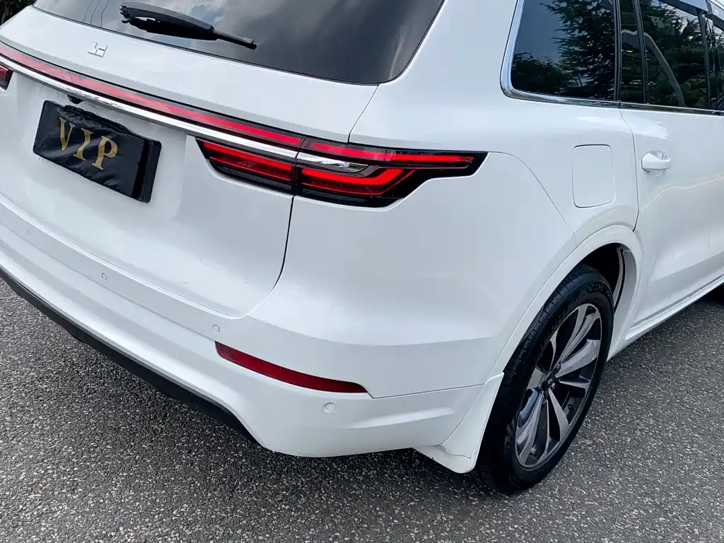 Li Auto Li ONE — миниатюра 8