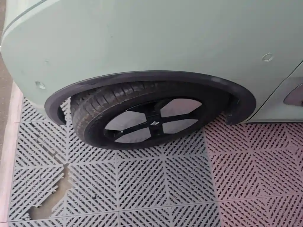Baojun KiWi EV — миниатюра 23