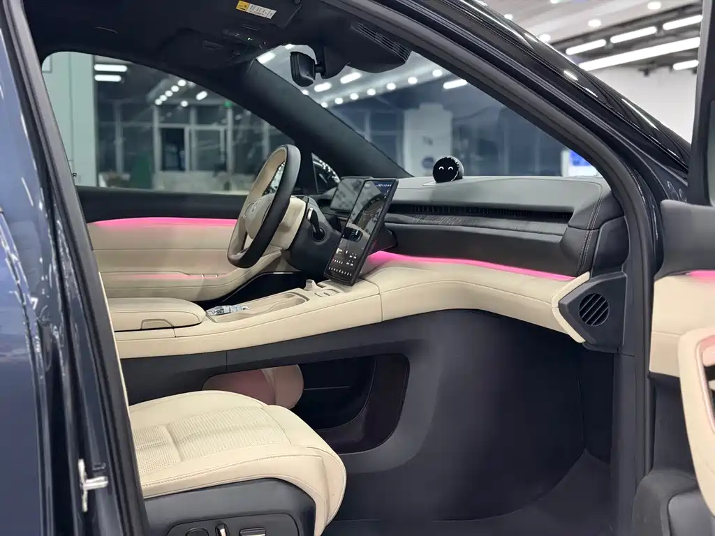 NIO ES6 — миниатюра 9